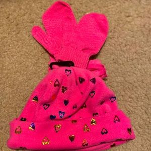 Hat and mittens for baby or toddler